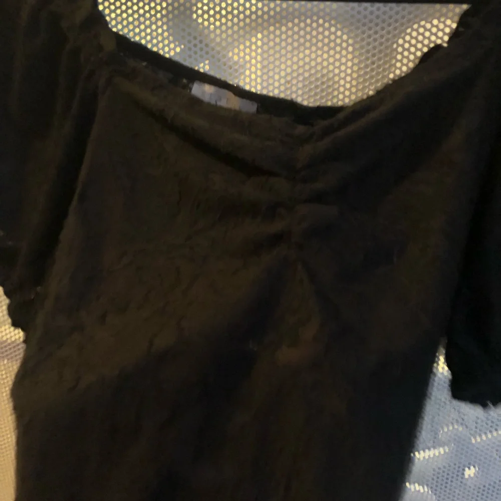 Status by Chenault - Black Puff-Sleeve Women's Top - Classic Square Neck